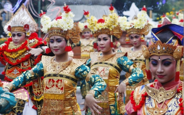 Культура Бали формировалась под влиянием разных культур в течении нескольких веков